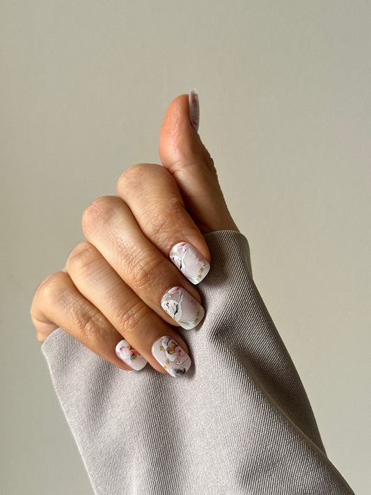 White Cream, Flowers, Gold - Short Rond/Square